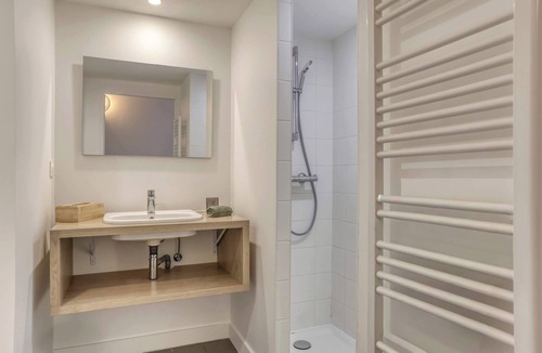 Annemasse Apartment | Colivi Studio Tehuana Cosy Gare Annemasse