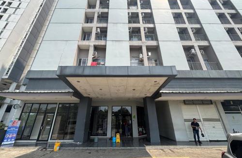 Serpong Hotel | Collection O Expressia Stay