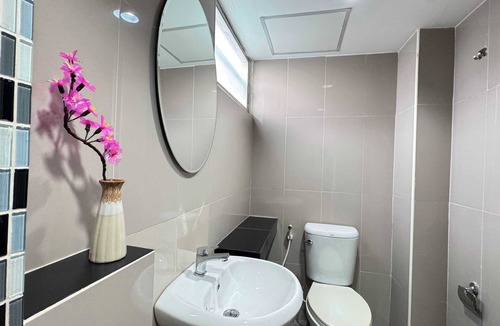 Nong Pa Khrang Hotel | Collection O Mahidol Road