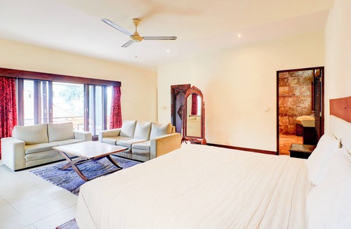 Kesiman Hotel | Collection O Putri Inn Homestay