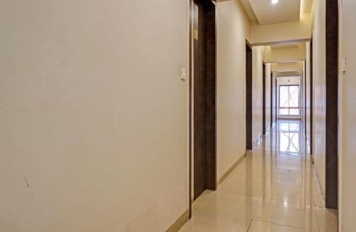 Pune Hotel | Collection O Royce Studios Near Pune Airport