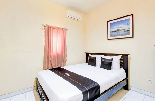 Pekalongan Hotel | Collection O Stasiun Pekalongan Near Stasiun Kereta Api Formerly Hotel Indah