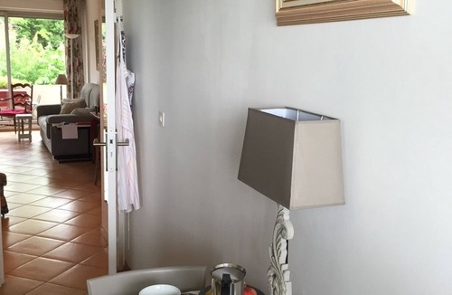 Estanove Apartment | Collines Destanove: Appartement de Charme-calme-confort-piscine
