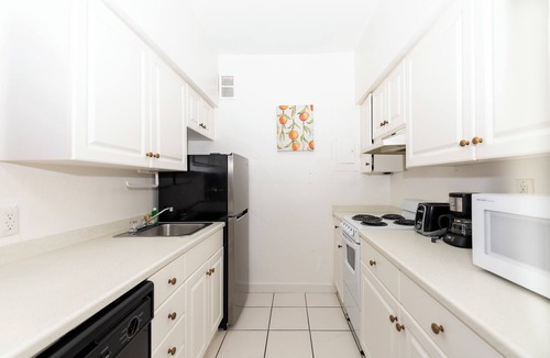 South Beach Apartment | Collins Beach Apartments