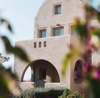 Kamari Hotel | Colombos Beachfront