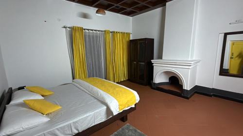 Horur Hotel | Colonial canopy