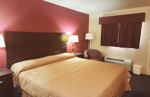 Monahans Hotel | Colonial Inn Monahans