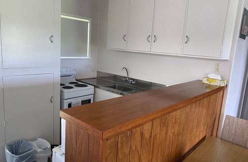 Papakura Hotel | Colonial Motel