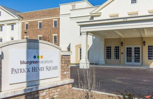 Williamsburg House | Colonial Williamsburg Getaway: 1BR Premium at Patrick Henry Square