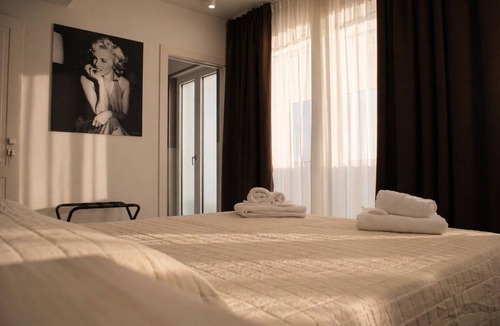 Municipio 3 Bed & Breakfast | Colonna Suites Bari