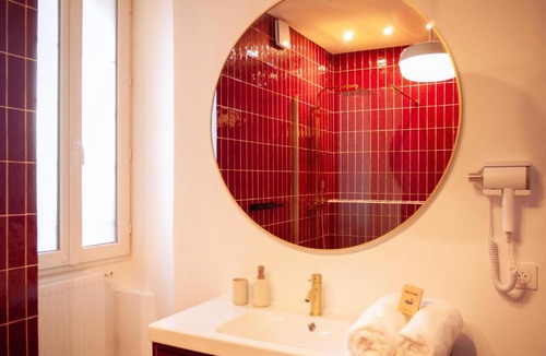 Saint-Germain-sur-Morin Apartment | Color Pop by Maison Louise, Disney