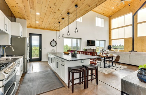 Fairplay Cottage | Colorado Retreat w/Gas Grill & Mountain Views!
