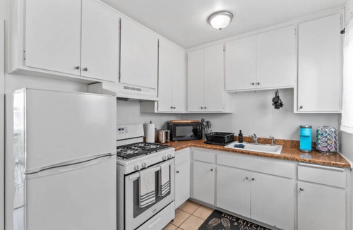North Park Apartment | Colorful & Cozy Oasis: Walk Score 95/100, Free Pkg