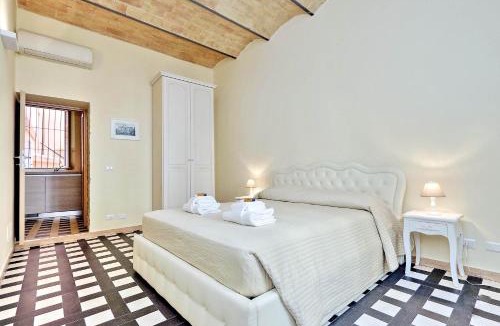 Monti Apartment | Colosseum Suite