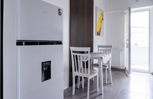 Iasi Apartment | Colour Studios