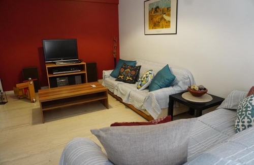 Kaisariani Apartment | Colourful Athens centre apartment