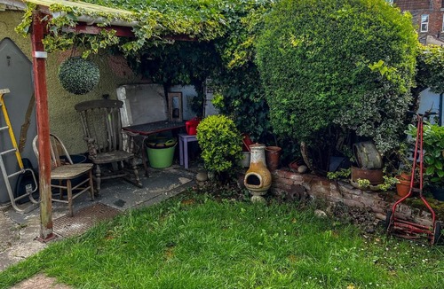Hanham House | Colourful Victorian Cottage, wood burner, garden