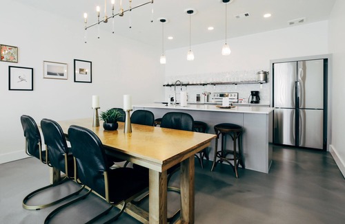 South Congress Hotel | Colton House Hotel