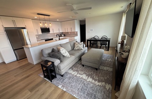 Kalama Apartment | Columbia River Valley Eagle's Nest Private Guest Apartment