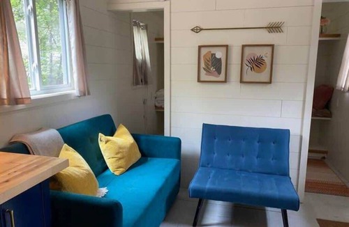 Columbus House | Columbus First Tiny House! Cozy, Modern, and Fun!
