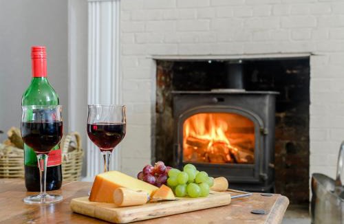 Thetford House | Colveston Manor