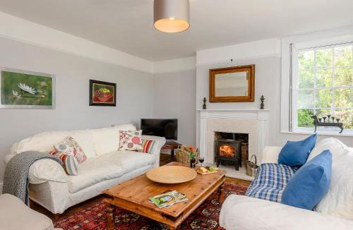 Thetford House | Colveston Manor
