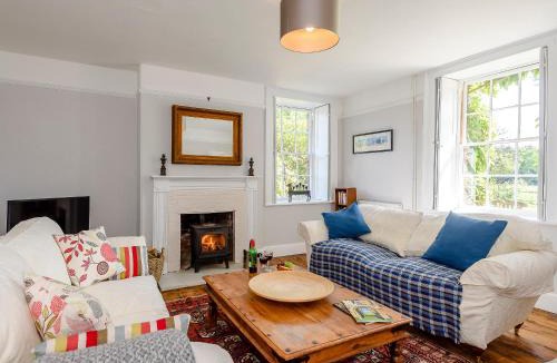Thetford House | Colveston Manor