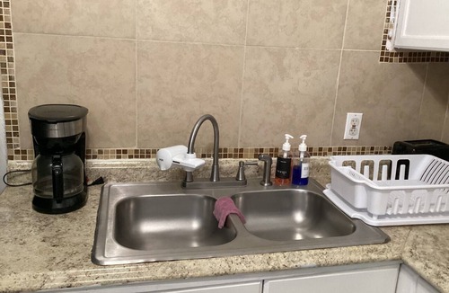 Cockburn Town Condo | Colwins #3 Family/Group w/Movie Room Sleeps 8