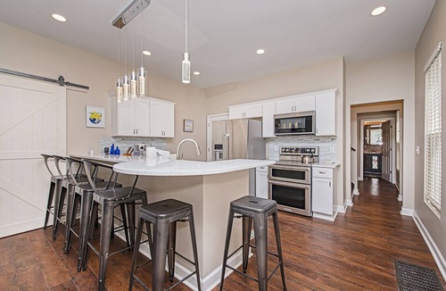 Kennedy King House | Combined Duplex on the Monon Trail near north Downtown Indy. Perfect for groups