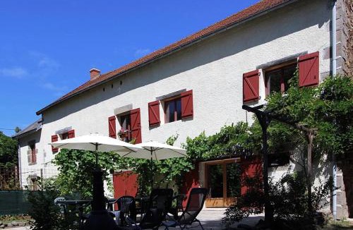 Espinasse Apartment | Combrailleurs Gite