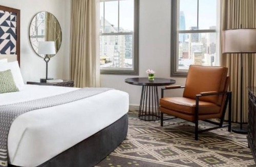 Theater District Hotel | Come Create Memories w/Fun-filled Adventures at this Paradise! Pets Allowed!