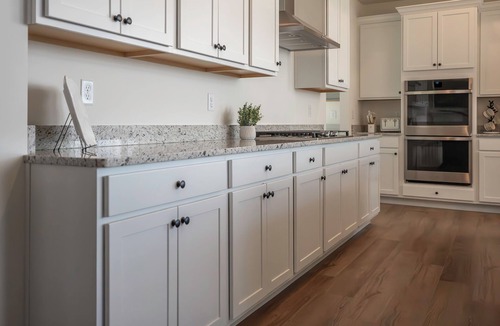 Delavan House | Come stay at Harbor Court for amazing lake views!