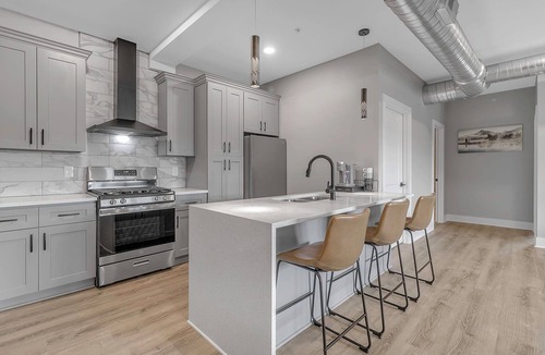 Lancaster Apartment | Come stay with us at our Ultra Modern Loft Apartments @ Cornerstone Plaza !