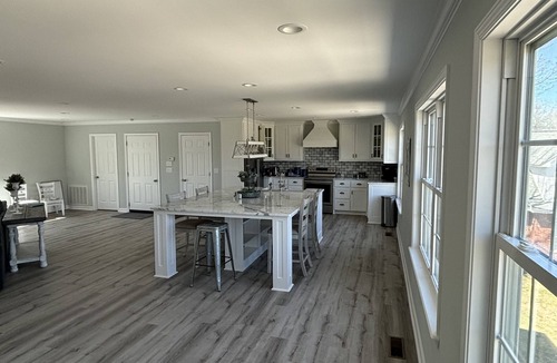 Heber Springs Apartment | Come visit Heber Springs and experience life on the Evans Mountaintop Farm!