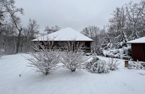 Spencer House | Come visit our various State Parks, Waterfalls, Hiking & FirePit nights!