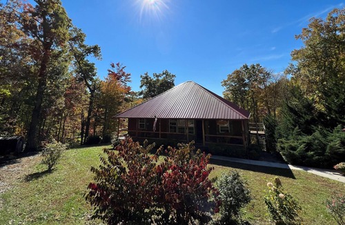 Spencer House | Come visit our various State Parks, Waterfalls, Hiking & FirePit nights!