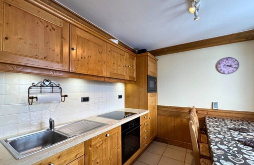 Saint-Martin-de-Belleville Apartment | Comfortable apt for 6 in Saint-Martin near slopes, parking, WiFi
