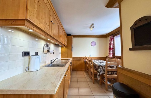 Saint-Martin-de-Belleville Apartment | Comfortable apt for 6 in Saint-Martin near slopes, parking, WiFi