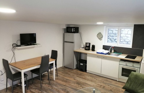 Conflans-Sainte-Honorine House | Comfortable private floor in a house