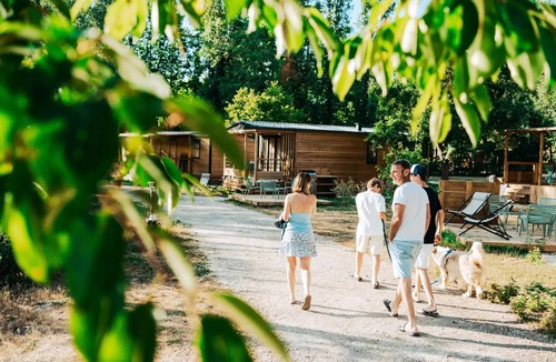 Nouan-le-Fuzelier House | Comfort 2-bedroom mobile home sleeps 4