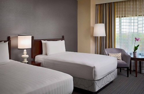 Gwinnett Place Hotel | Comfort and Convenience! 3 Amazing units near Pirates Cove Adventure Golf