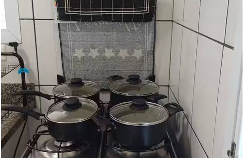 Jardim Virginia Apartment | Comfort and Leisure in Guarujá. Wi-fi, swimming pool and garage