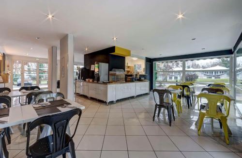 Divonne-les-Bains Apartment | Comfort Aparthotel Divonne L'Orée du Parc