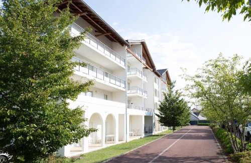 Divonne-les-Bains Apartment | Comfort Aparthotel Divonne La Versoix