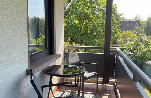 Echternacherbruck Bed & Breakfast | Comfort balcony double room, shower/WC - Pension Zum Golfstübchen