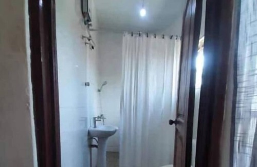 Koforidua Bed & Breakfast | Comfort Beyond Expectation - Central Stay Close to Everything