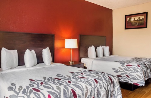 Dumas House | Comfort & Convenience! Pool, Pets Welcome, Close to Window on the Plains Museum!