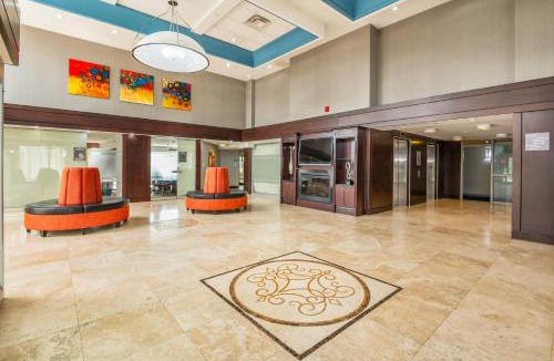 Etobicoke Hotel | Comfort Inn & Conference Centre Toronto Airport