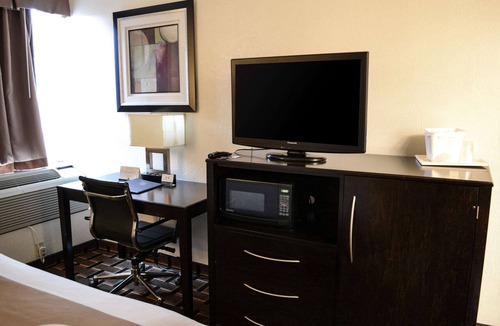 Dunmore Hotel | Comfort Inn Dunmore - Scranton East