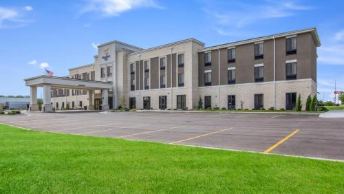 Jasper Hotel | Comfort Inn Jasper South
